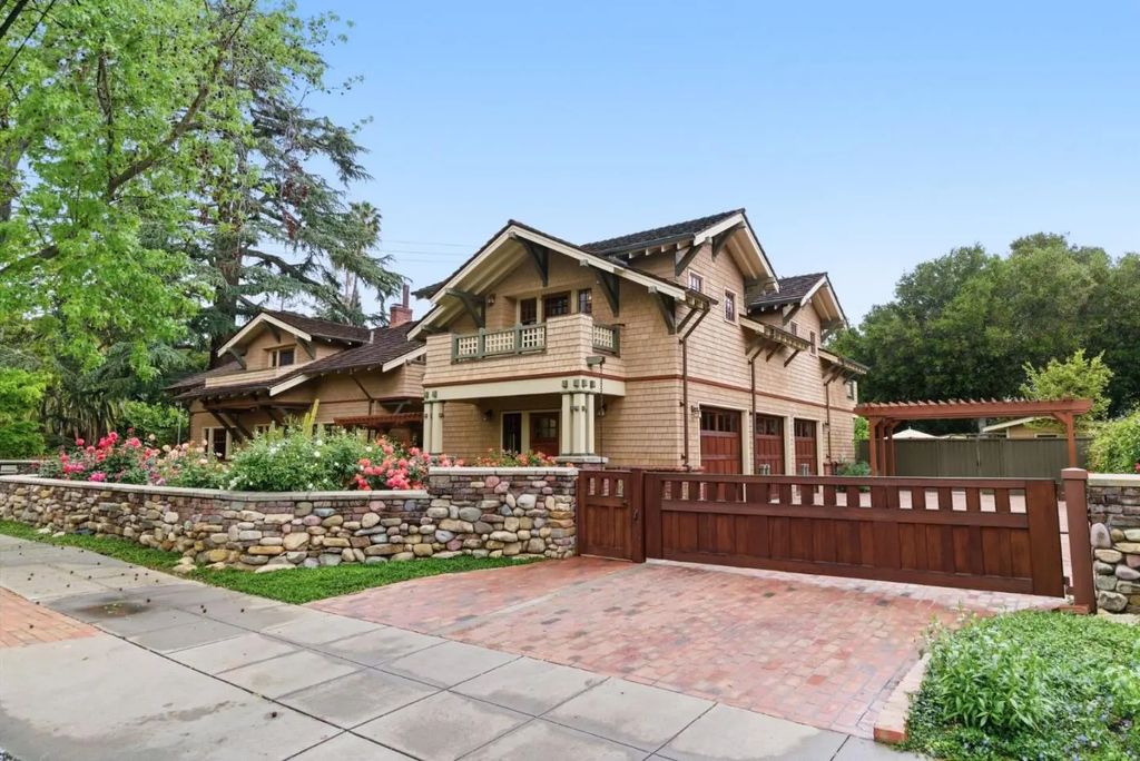 1301 Bryant Street, Palo Alto