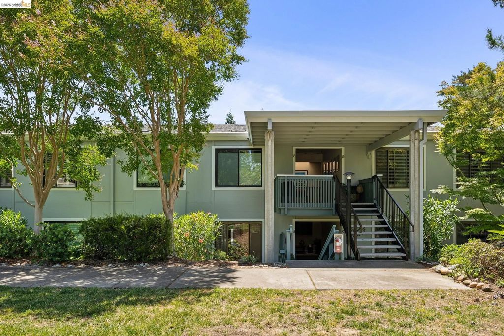2925 Golden Rain Rd 14, Walnut Creek