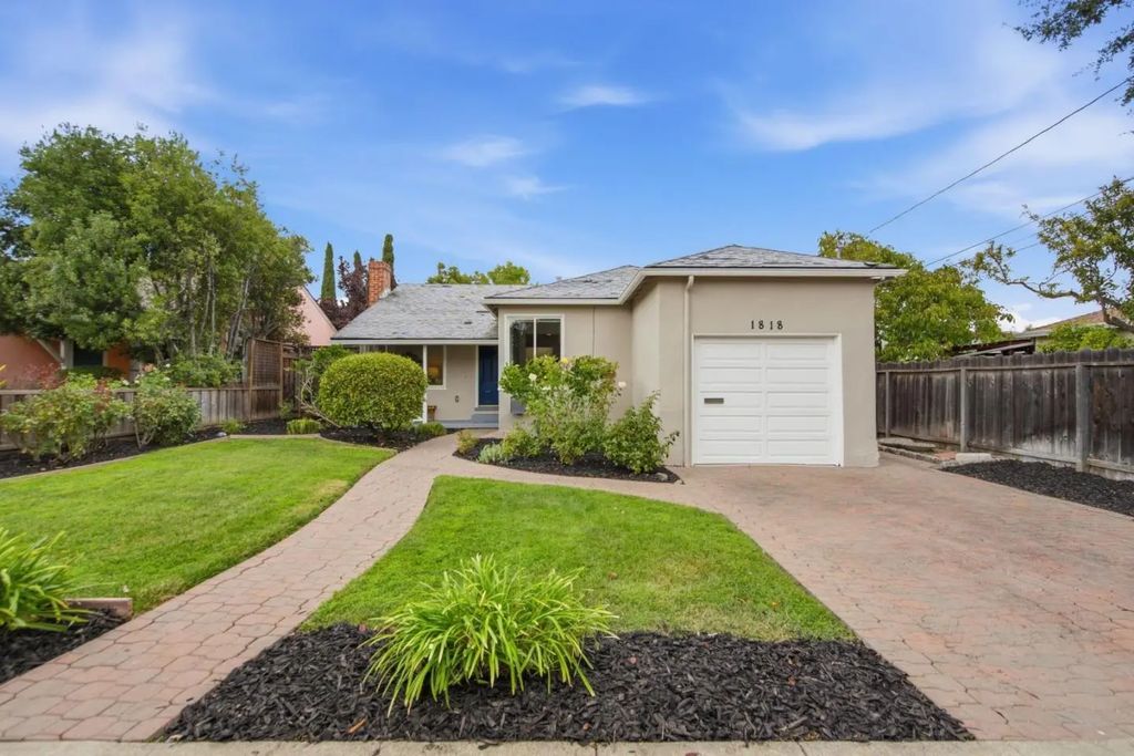 1818 Madison Avenue, Redwood City