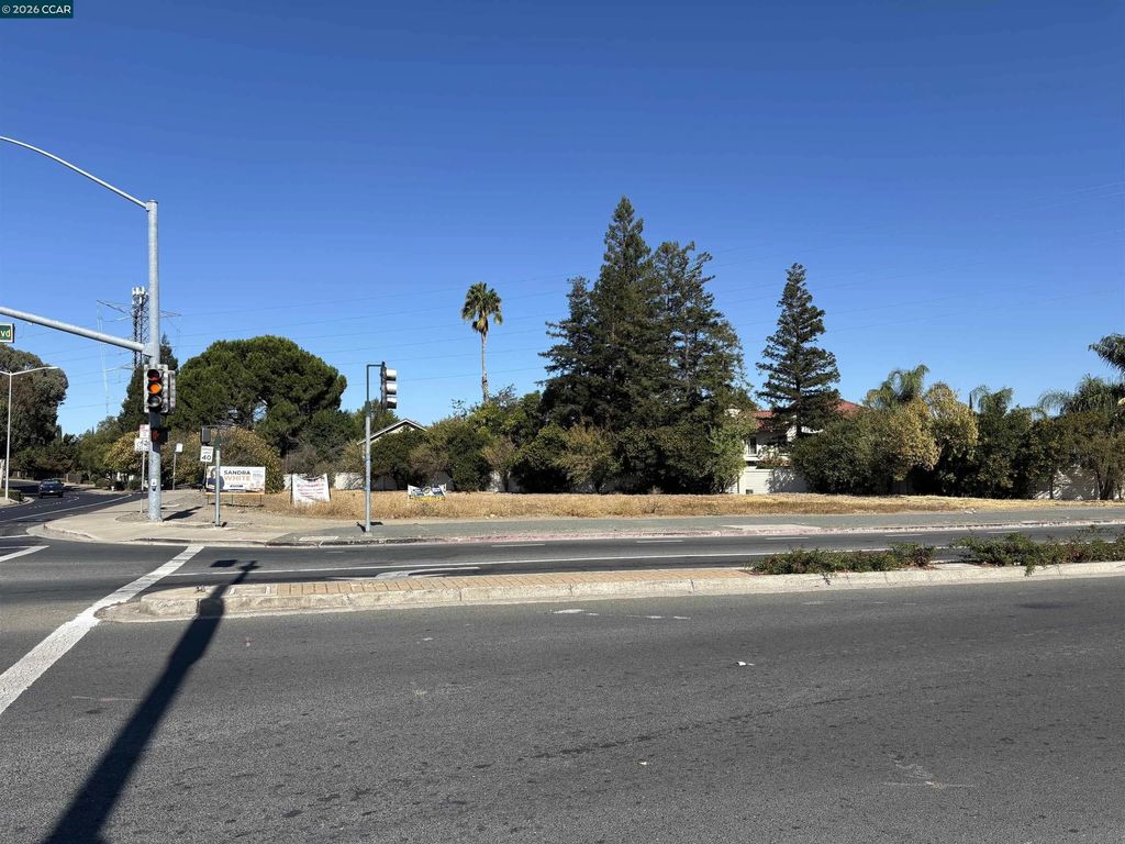 James Donlon Blvd, Antioch