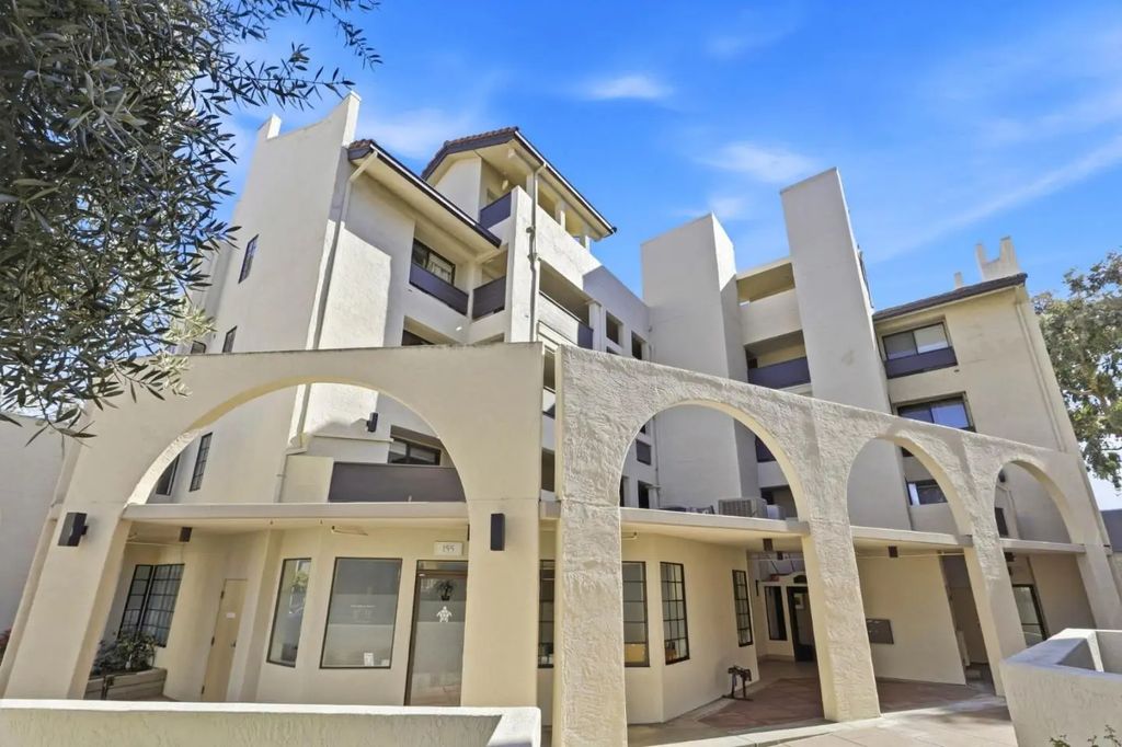 165 Forest Avenue 2c, Palo Alto
