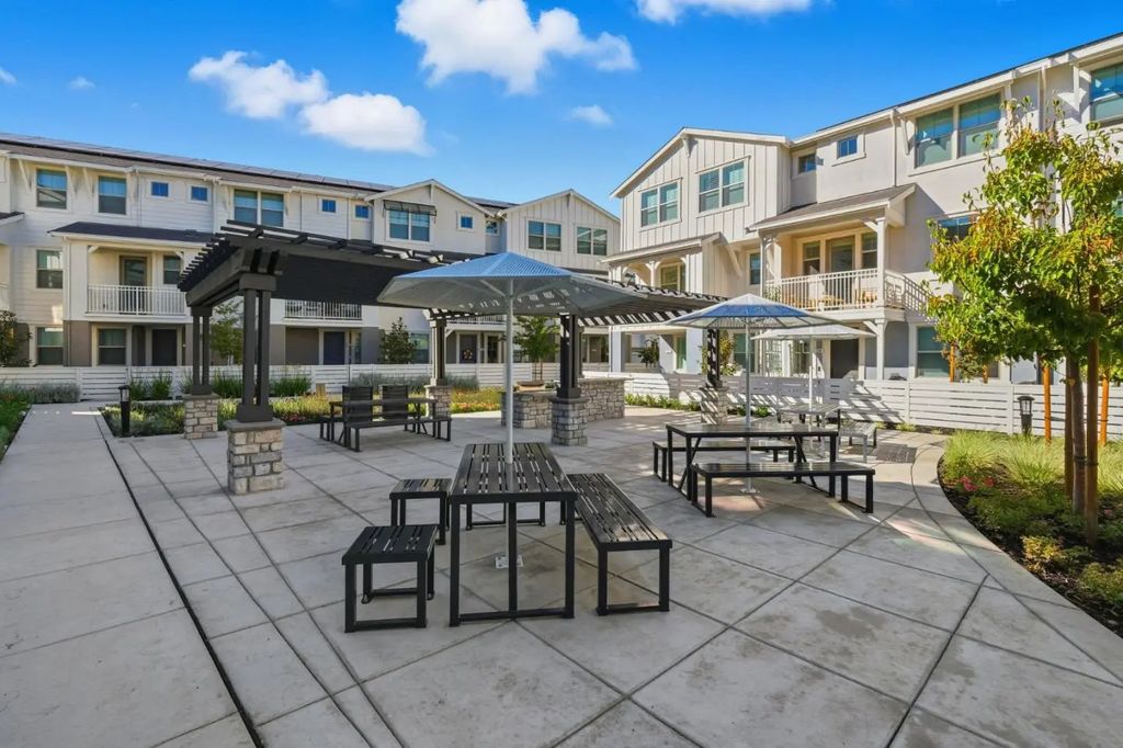 N/A, Walnut Creek