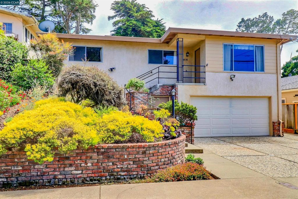 6830 Del Monte Ave, Richmond