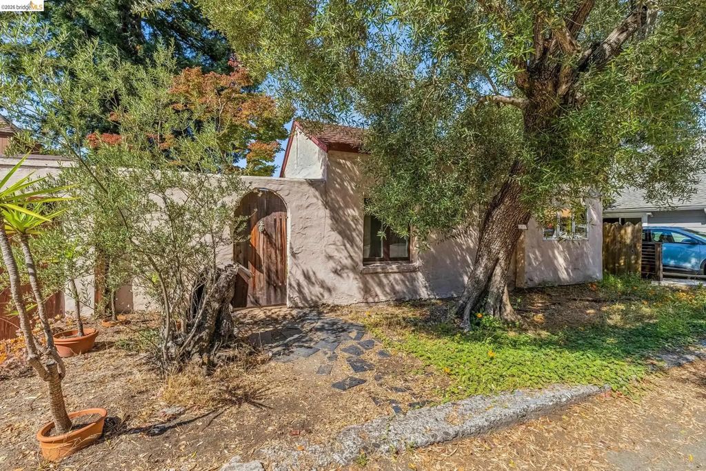 1466 Scenic Ave, Berkeley
