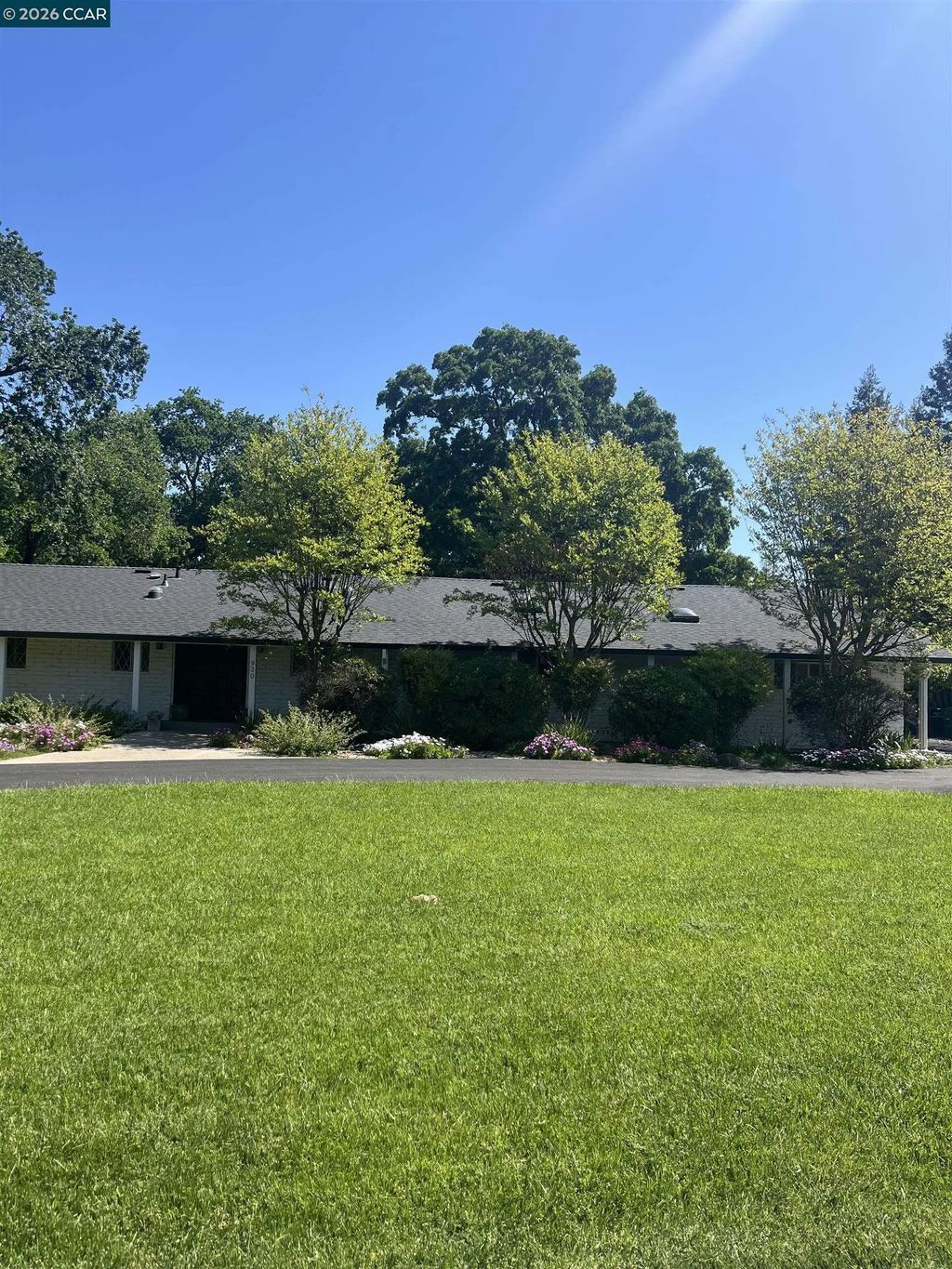 930 Lee Lane, Concord