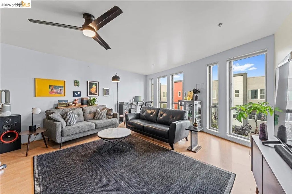 1201 Pine St 354, Oakland