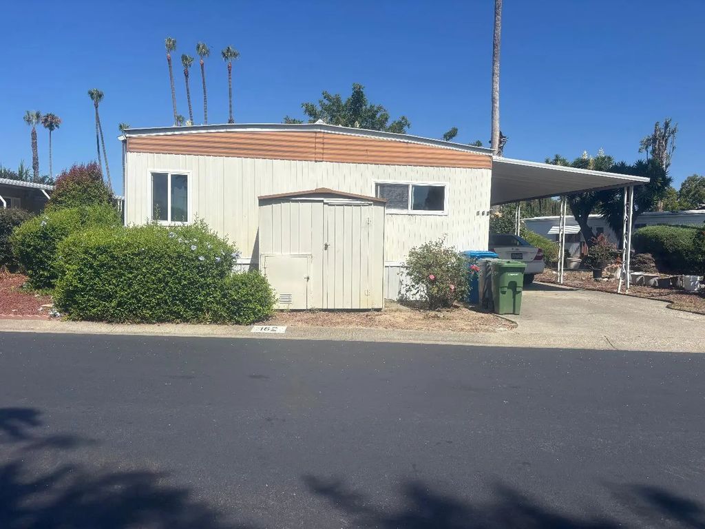 162 Kona Circle 162, Union City