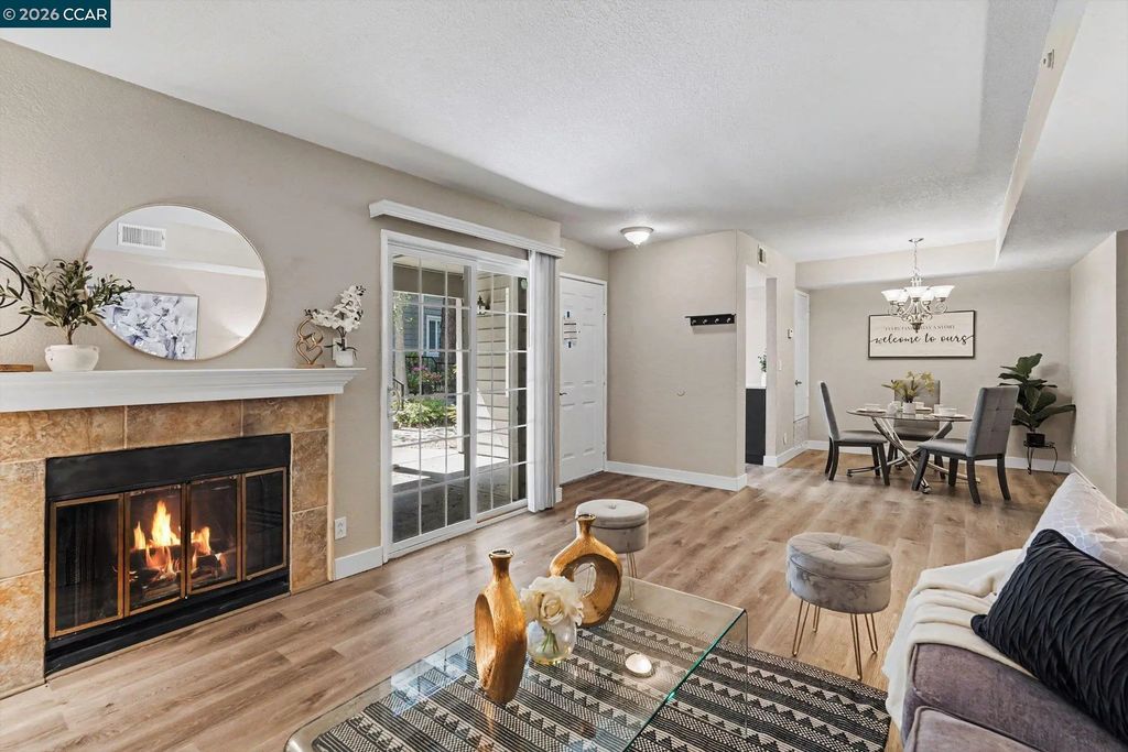 485 Canyon Oaks Dr J, Oakland
