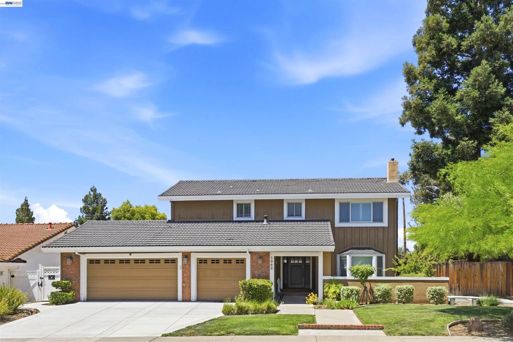 1042 Lomitas Ave, Livermore