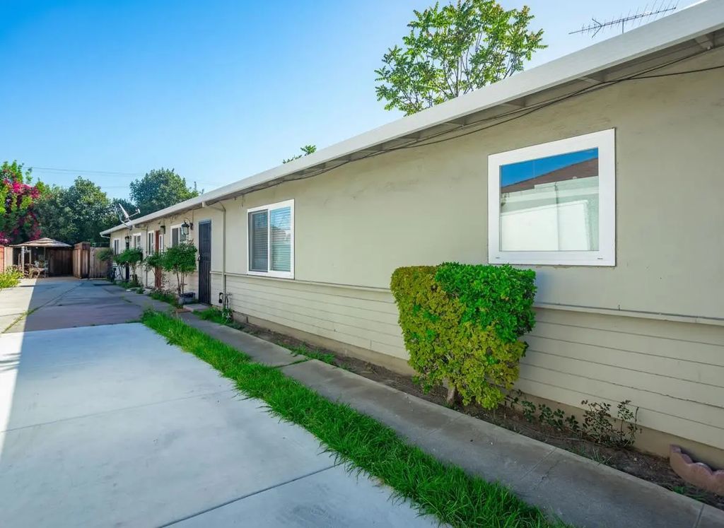 1120 Locust Street, San Jose