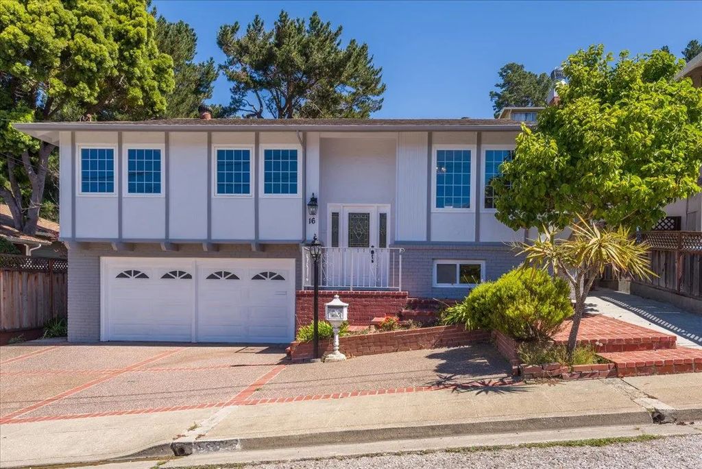 16 Malavear Court, Pacifica