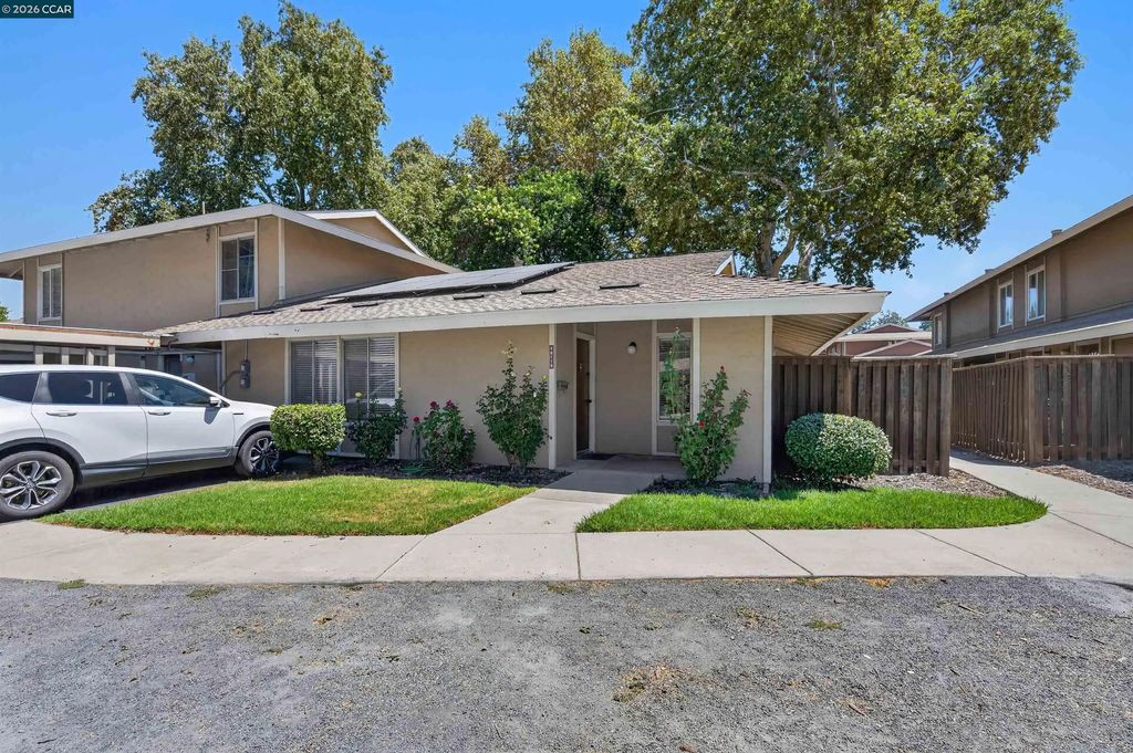 2071 Olivera Rd D, Concord