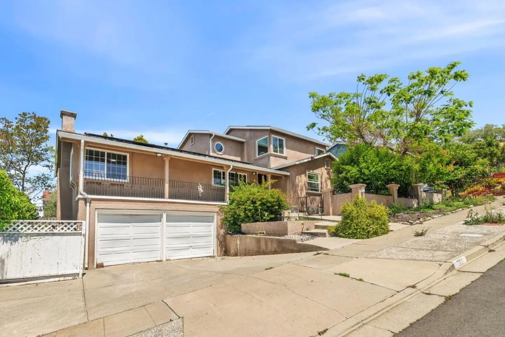 722 Gleneagle Avenue, Hayward