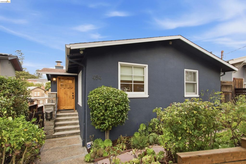 494 Jean St, Oakland
