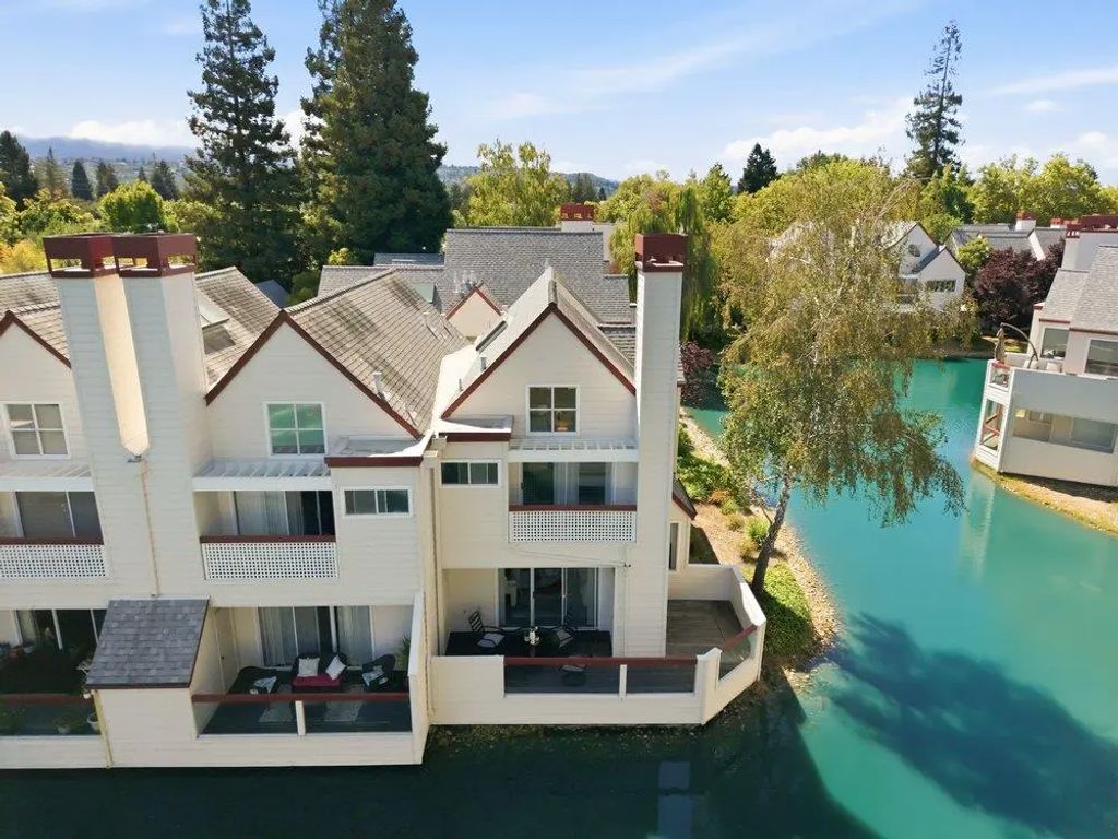 1501 Chelsea Way, Redwood City