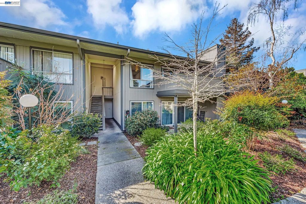 121 Buckingham Dr 25, Santa Clara