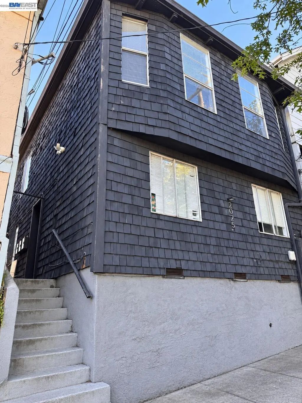 2025 East 20th St A (upper), Oakland