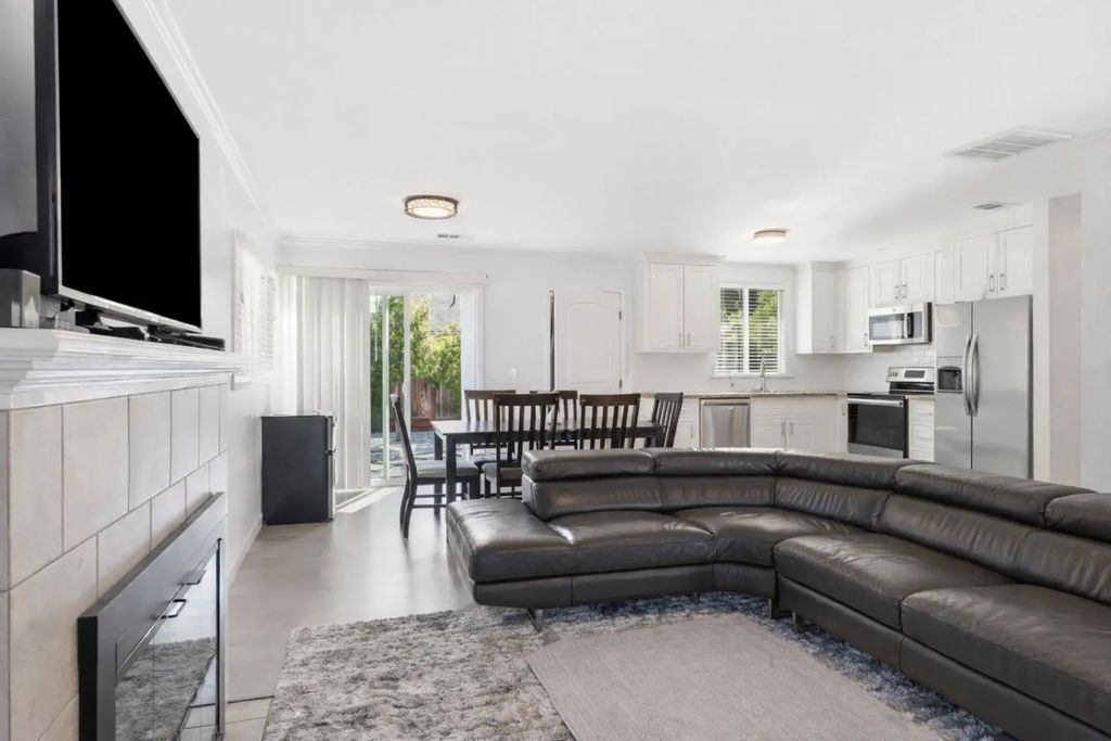2170 Clarke Avenue, East Palo Alto