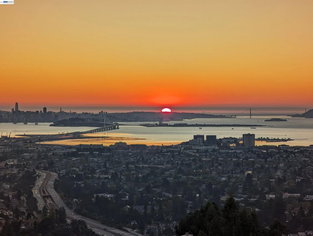 8 Starview Dr, Oakland