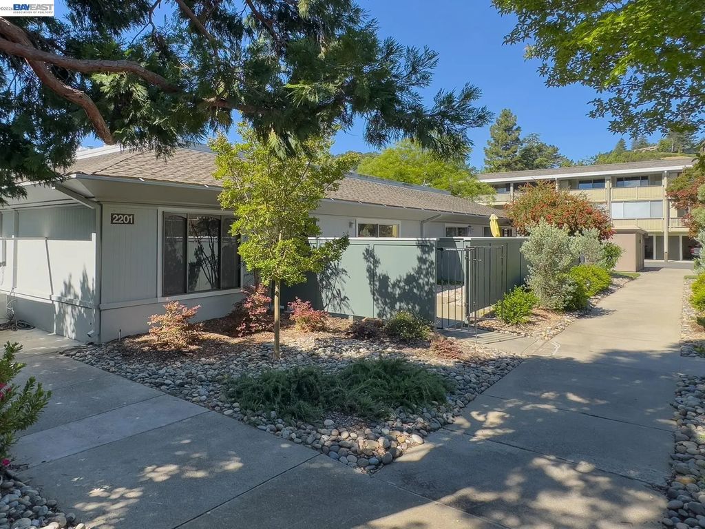 2201 Pine Knoll Dr 3, Walnut Creek