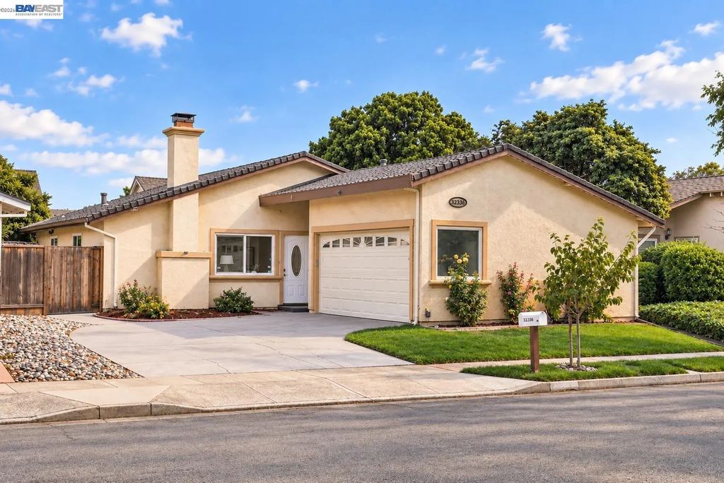 32536 Lake Barlee Ln, Fremont