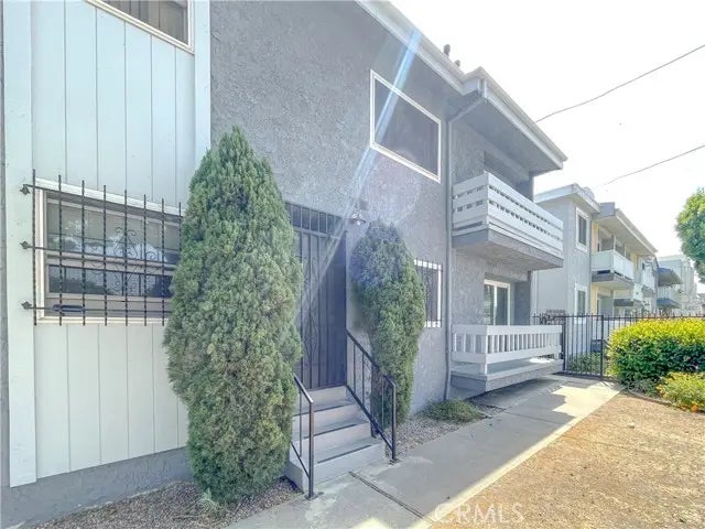 6655 W 86th Place 101, Los Angeles