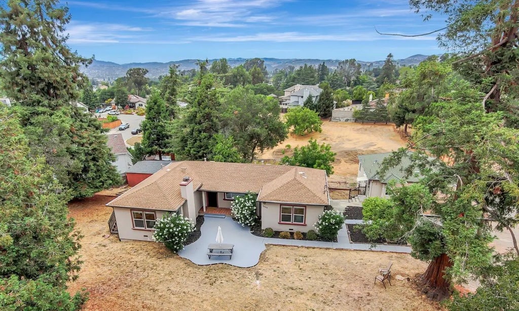 2468 Hidden Lane, Hayward
