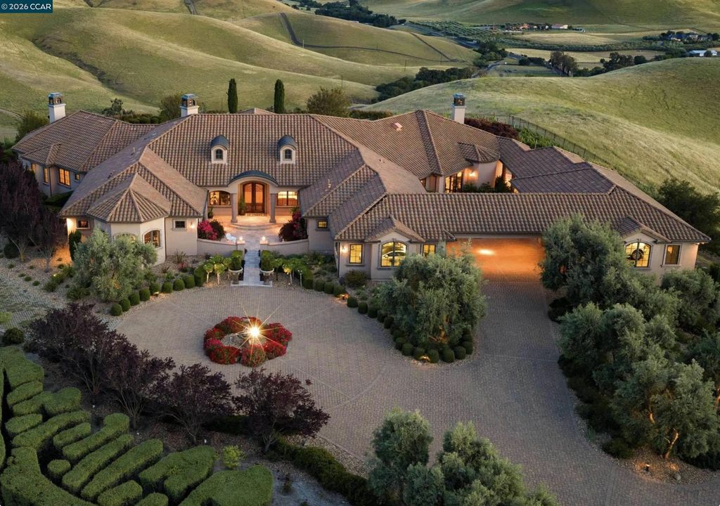 2020 Victorine Rd, Livermore