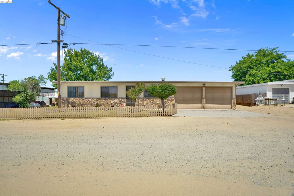 944 Sherman Ln, Oakley