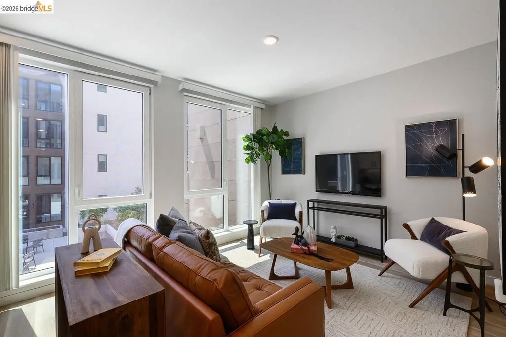 260 Brooklyn Basin Way 425, Oakland