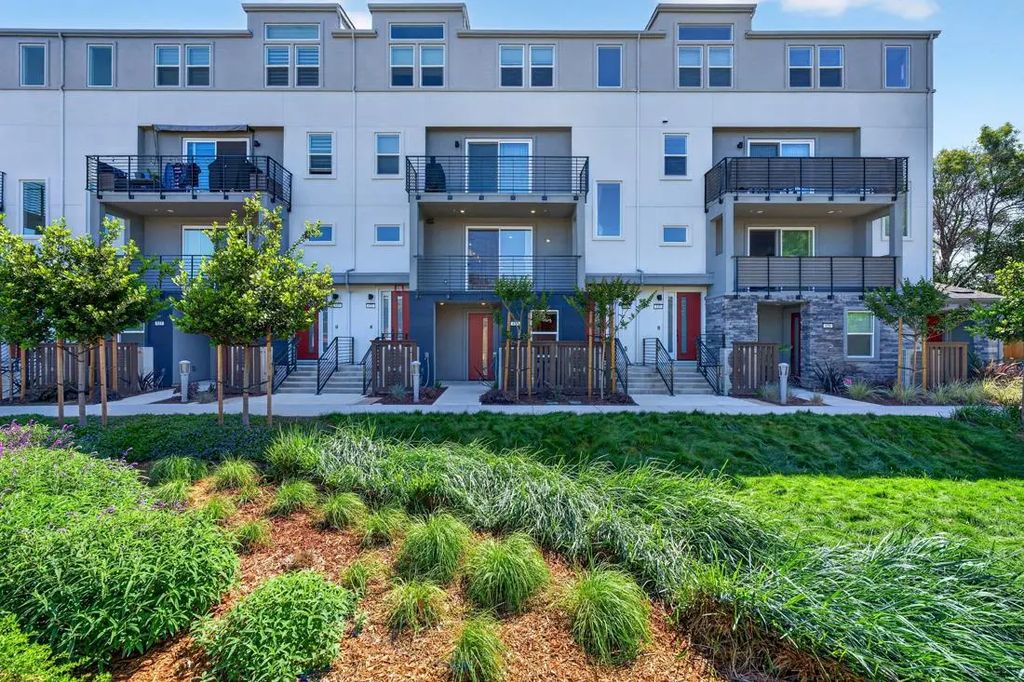 827 Redberry Way, San Jose