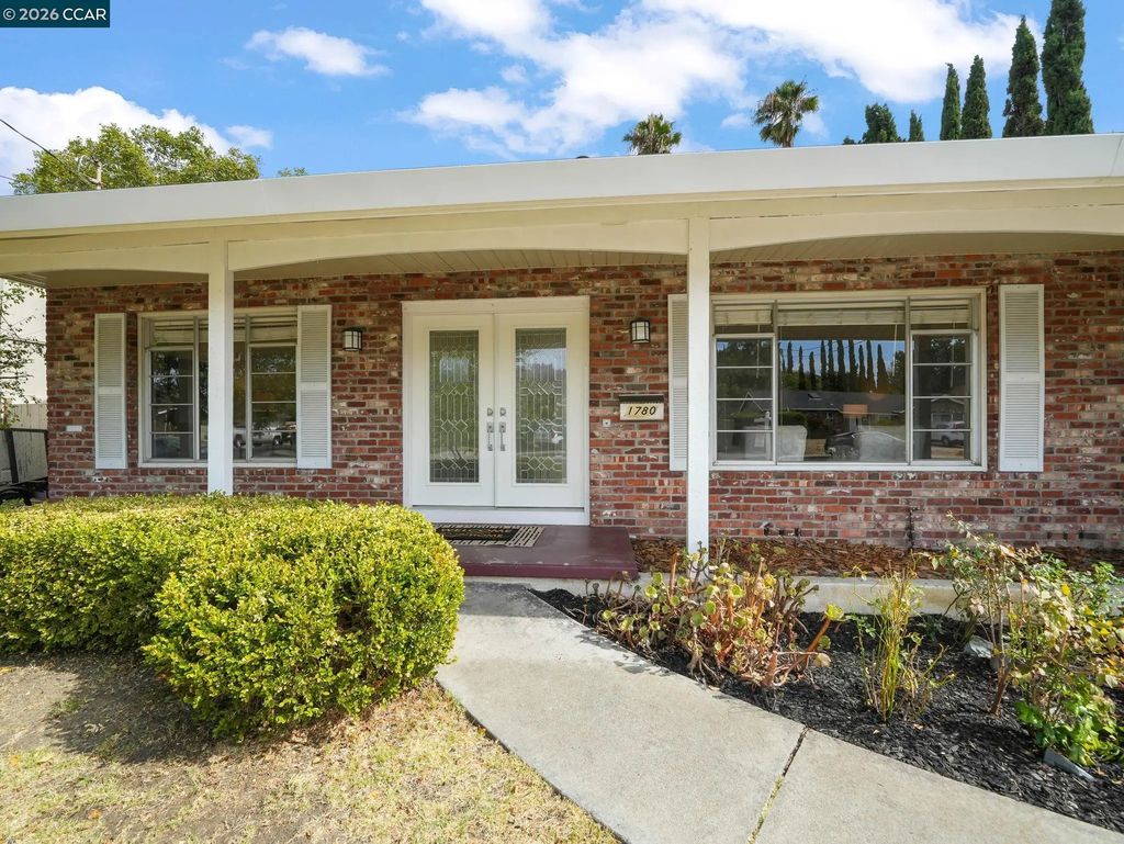 1780 Sargent Rd, Concord