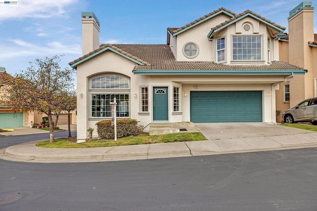 22 Buena Vista Rd, South San Francisco