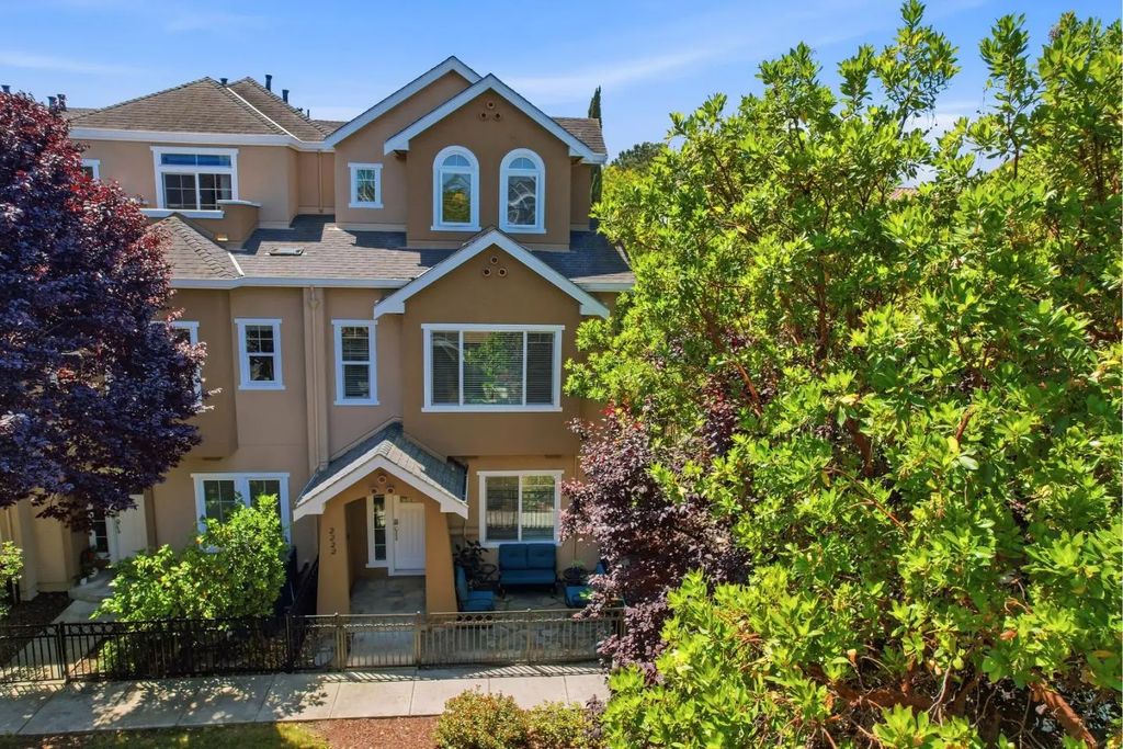 2222 Raspberry Lane, Mountain View