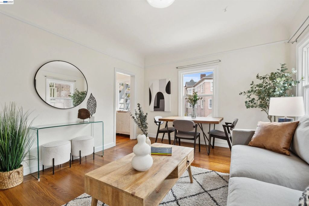 1438 Lakeshore Ave 6, Oakland