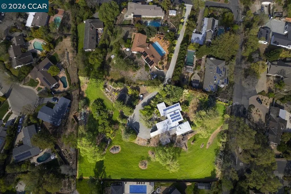 1081 Scots Ln, Walnut Creek