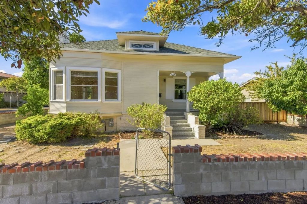 1289 Fremont Street, Santa Clara