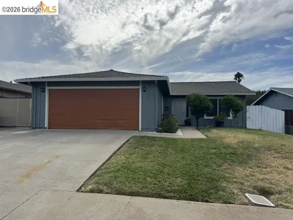 124 Covington Dr, Pittsburg