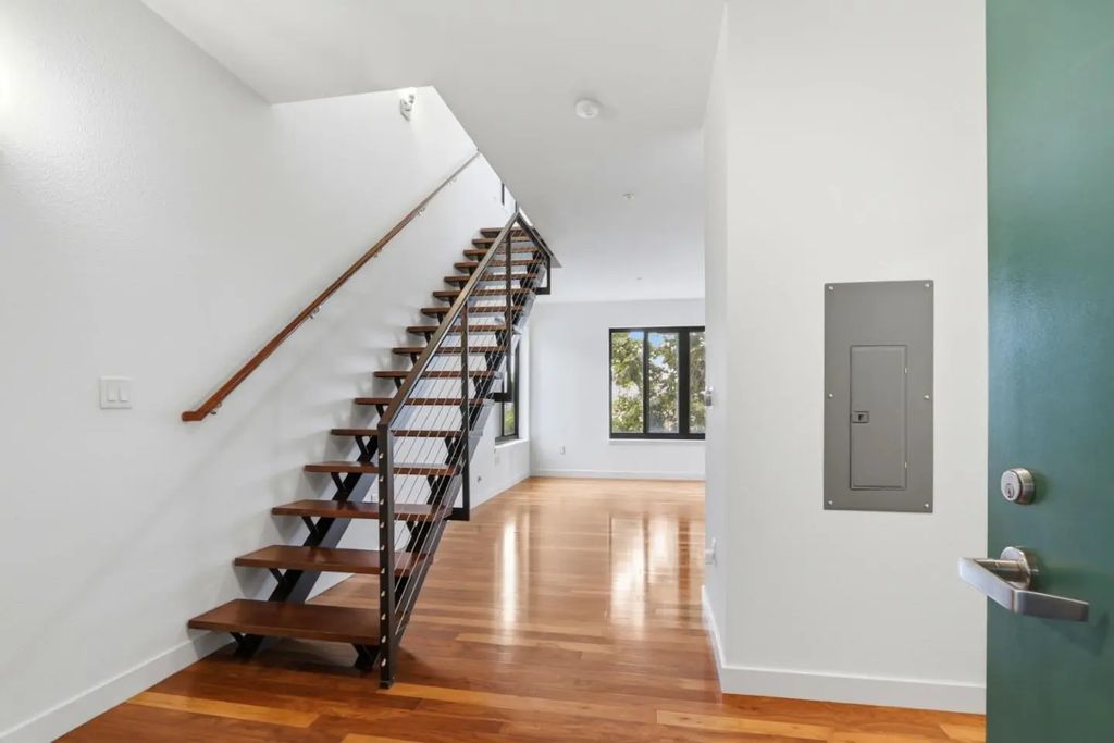 88 Bush Street 3163, San Jose