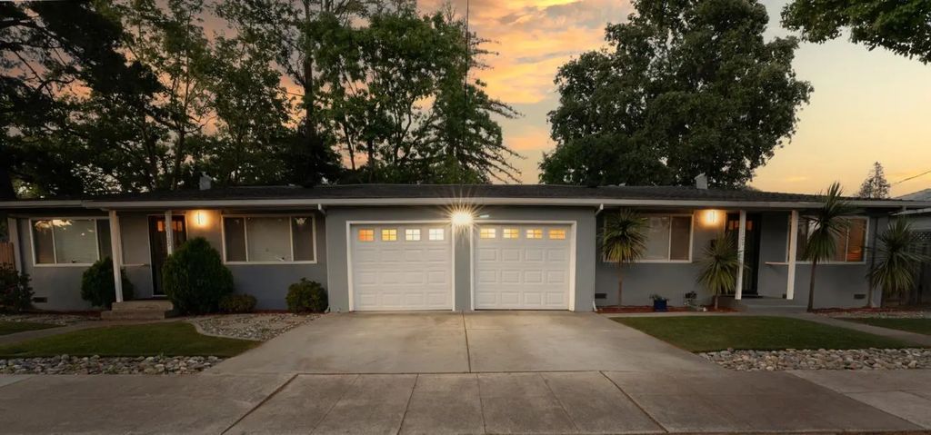 1105 Junipero Avenue, Redwood City