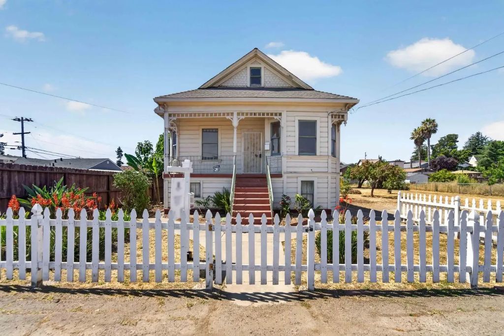 21459 Locust Street, Hayward