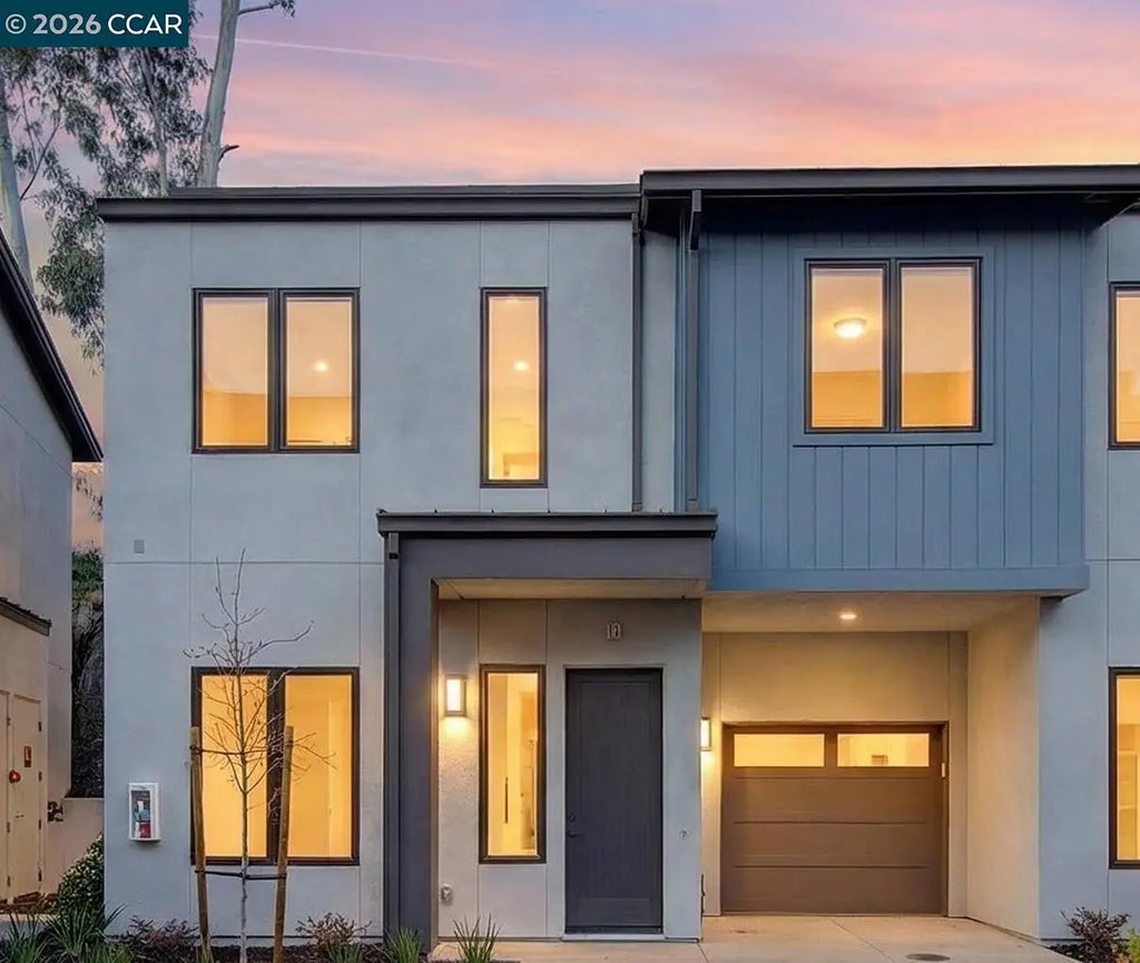 90 Woodbury Highlands Place 10, Lafayette