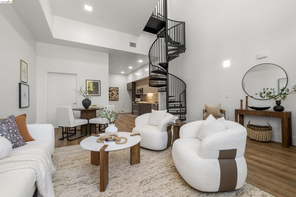 1545 32nd Street 101, Oakland