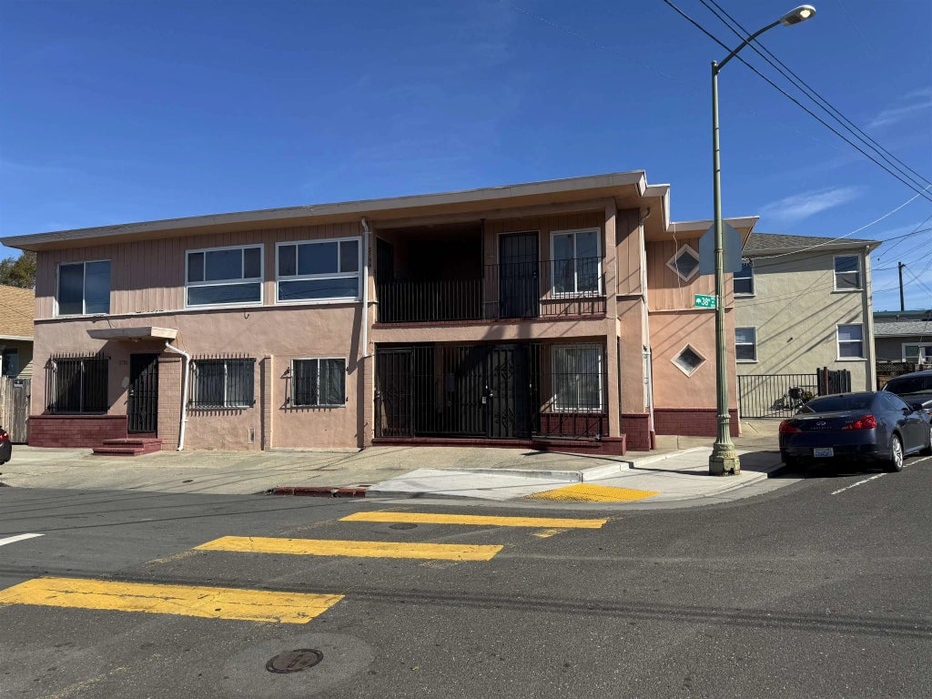 3792 Angelo Ave, Oakland