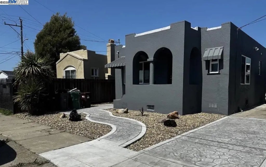 7808 Weld St, Oakland