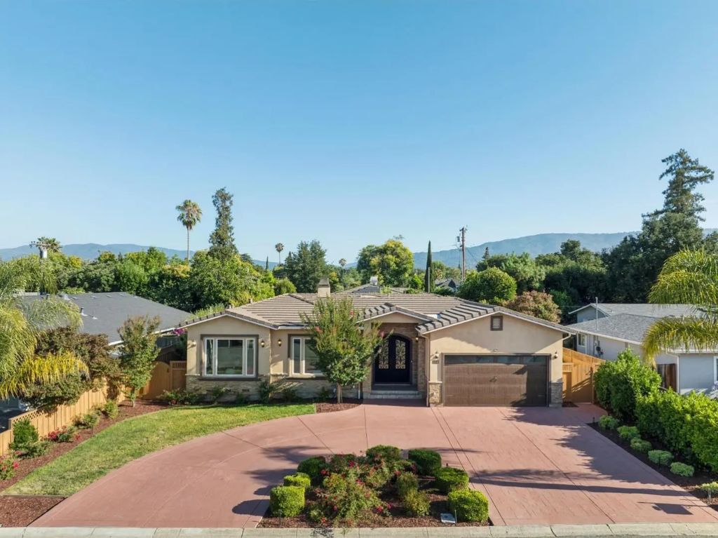 18548 Paseo Tierra, Saratoga