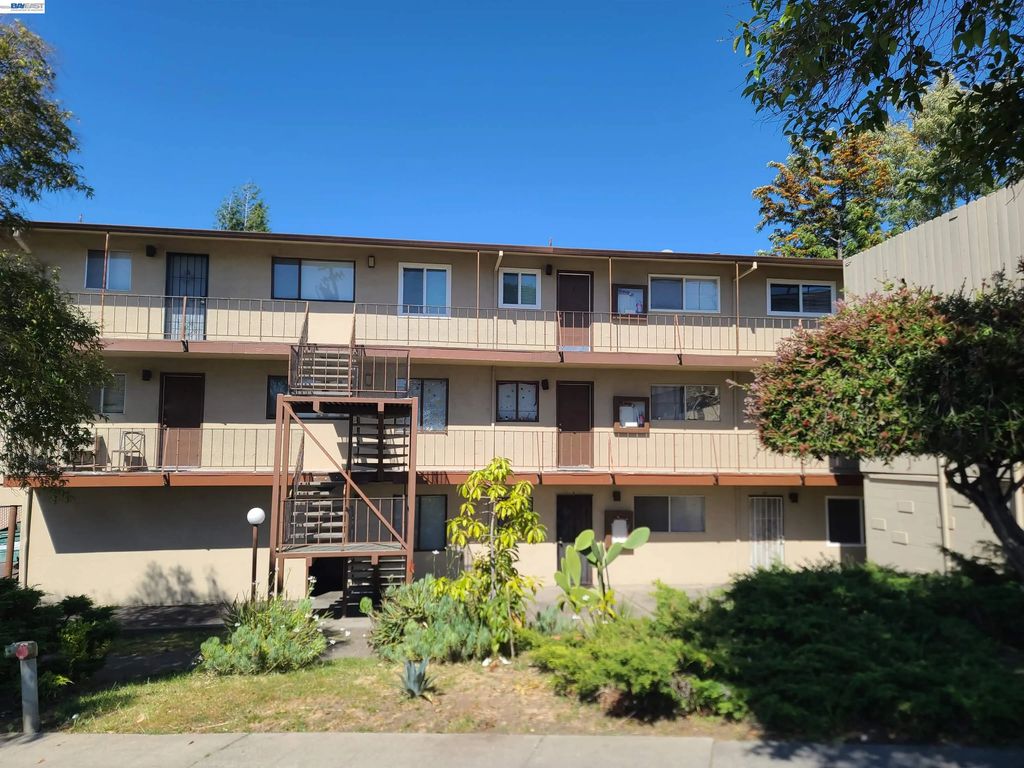 22759 Vermont St, Hayward