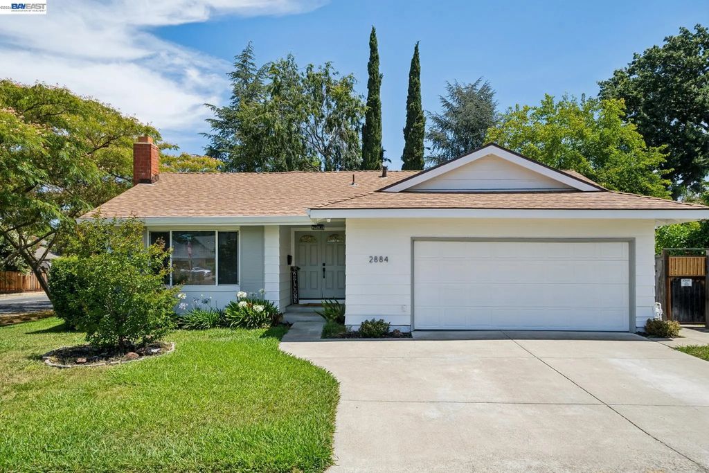 2884 Lyon Circle, Concord