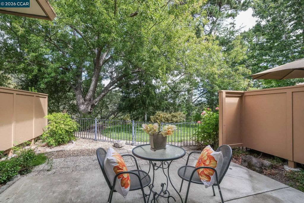 1252 Singingwood Ct. 3, Walnut Creek