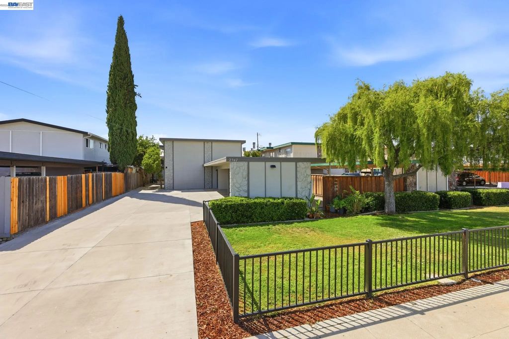 2347 Chestnut St, Livermore